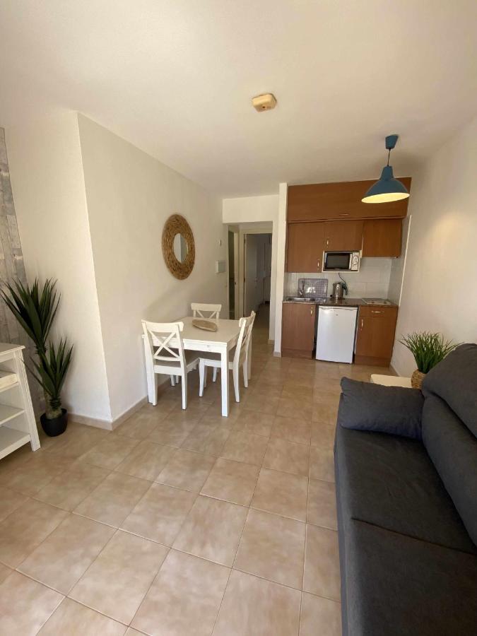 Apartamento Bajo Con Piscina Macarella Cala'N Blanes  Exteriör bild