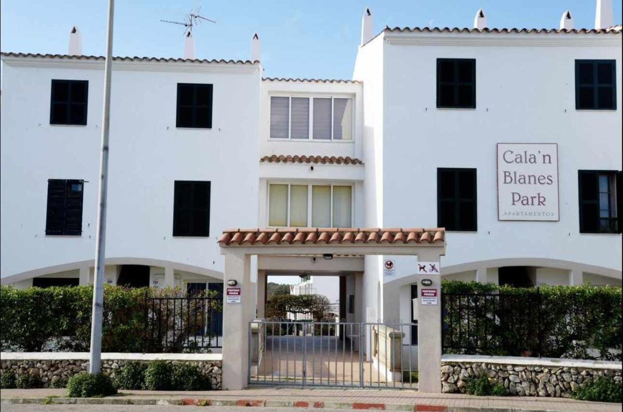 Apartamento Bajo Con Piscina Macarella Cala'N Blanes  Exteriör bild
